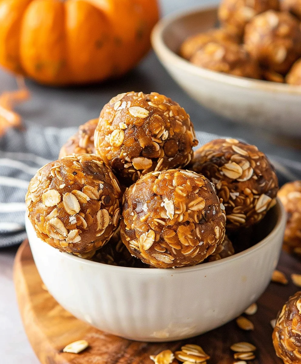 Pumpkin Energy Balls: Quick & Healthy No-Bake Treat!